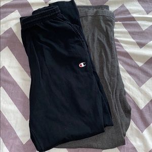 2 Pair of Loose-fit Sweatpants